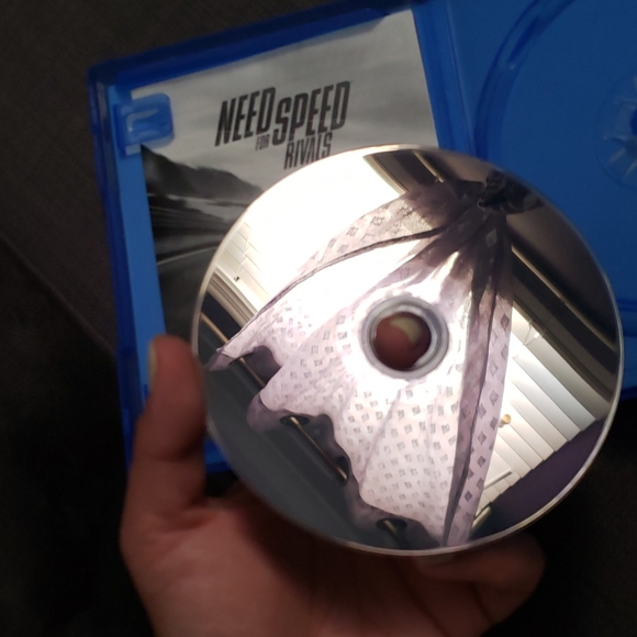 Need for speed ps4 game - Picture 3 of 3